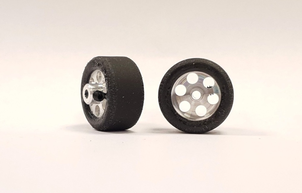 NSR RE RTR 20x11.5 Trued Sponge Tires SH (2)