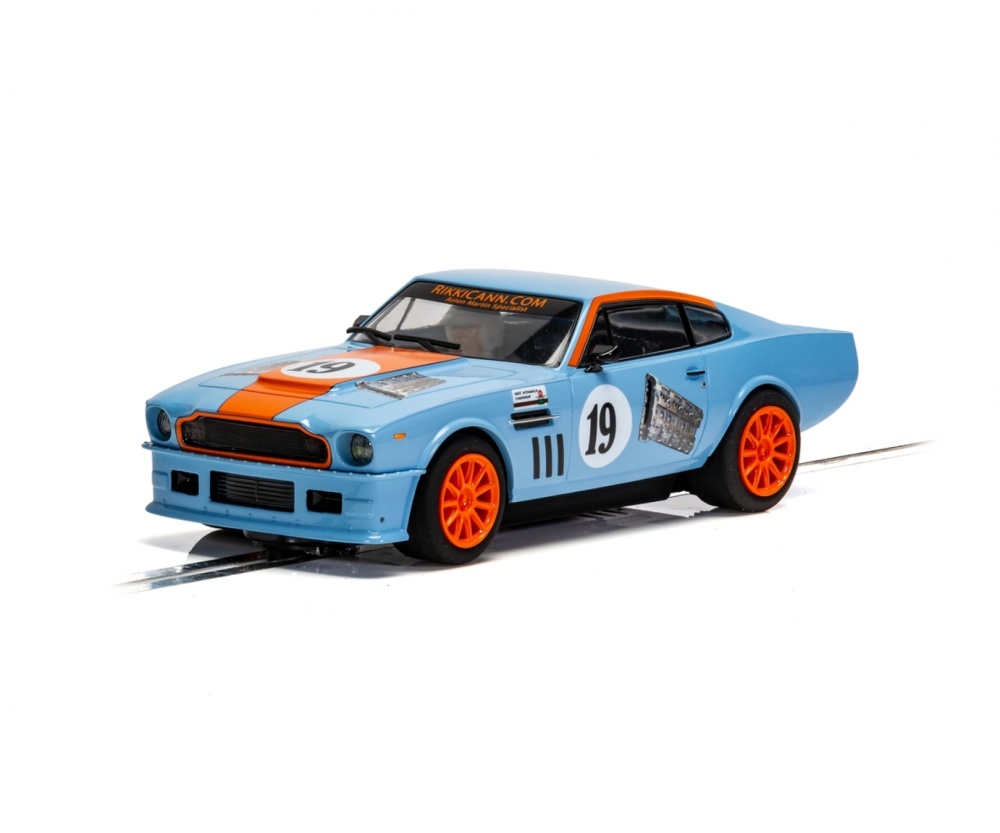 Scalextric 1:32 A-M V8 Gulf Edit. R. Cann Racing HD