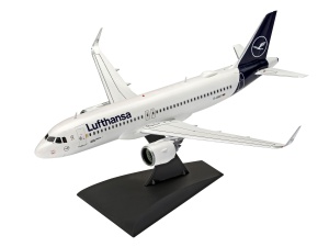 Revell Airbus A320neo Lufthansa ''New Livery''