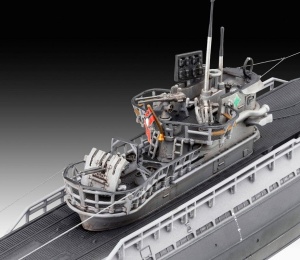 Revell German Submarine Type IX C/40 (U190)