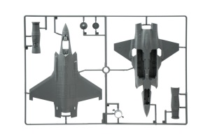 Italeri 1:72 F-35A (Beast Mode)