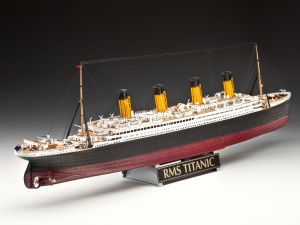 Revell Geschenkset ''100 Jahre Titanic''