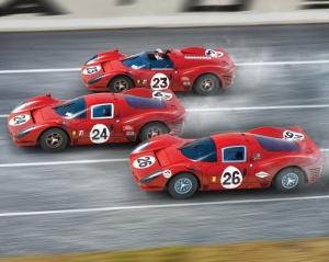 Auslauf - Scalextric 1:32 1967 Daytona Triple Pack HD