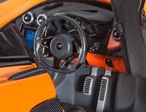 Revell McLaren 570S