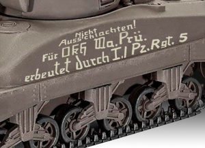 Revell Sherman M4A1